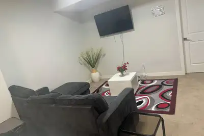 Image de Relaxing Luxury basement suite