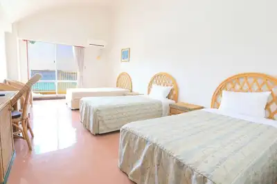 Image de New building ocean view western style triple room with unit bath Dinner and breakfast / Shimajiri-gun Okinawa
