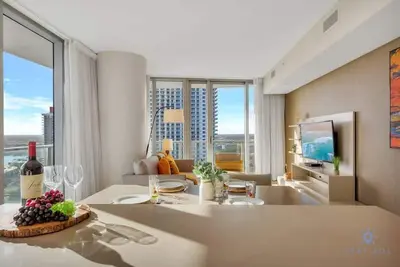 Image de Insane Ocean View Balcony| Beachfront Resort+Pools