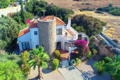 Image de Charming Stone Feature Villa with Private Pool and Serene Coastal Garden Retreat