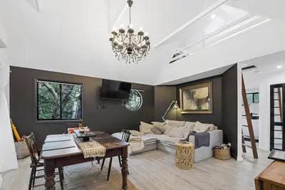 Image de 2br Absolute Beachfront with Outdoor Bath