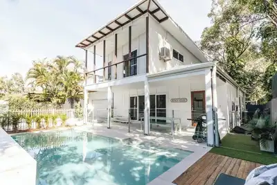 Image de Breezy Beach House - Private Pool