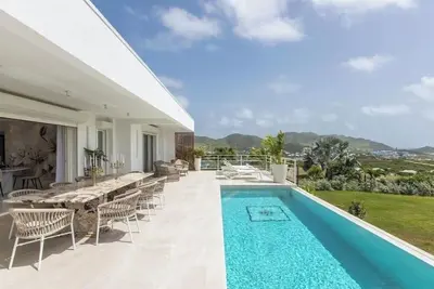 Nouvelle Villa luxueuse Fleurs De Lys, vue mer et piscine
