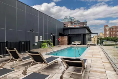 Image de New Luxury Apt Downtown with Pool