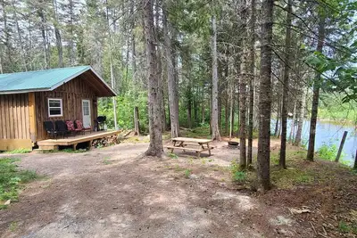 Image de Cozy waterfront cabin