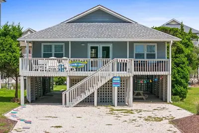 Image de Good Times & Tan Lines - 1634 E Beach Drive- Coastal Vacation Resorts