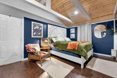 Image de Semo Redhawks Campus Home with Hot Tub