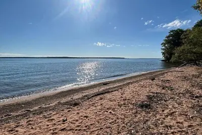 Image de Lakeshore Retreat on Lake Superior, Bayfield