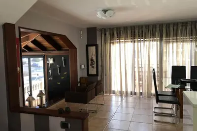 Image de Cabezo House. Villa en Primera Línea de Mar. El Médano