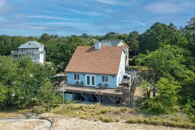 Image de Cozy soundside Duck home w/ community pool and tennis!
