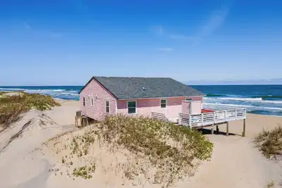 Image de Pet-friendly oceanfront home w/ hot tub and amazing views!