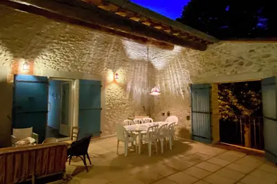 Image de Maison familiale au cœur du village, au pied des Albères et à 8km des plages.