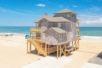Image de Oceanfront Home in Rodanthe w/ Panoramic Views & Hot Tub