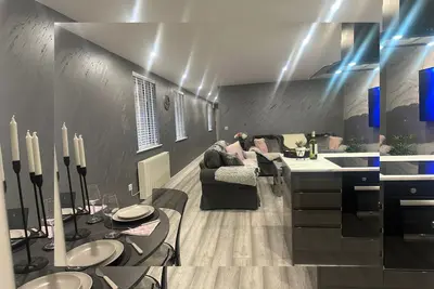 Image de Luxury spacious 2 double bedroom apartment