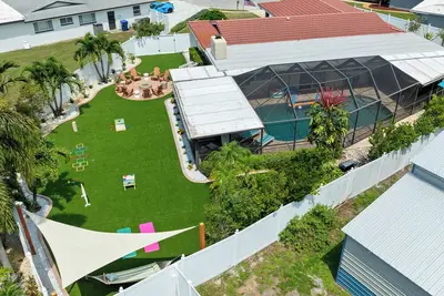 Image de Palm Paradise Retreat - Heated Pool, Spa, Mini Golf