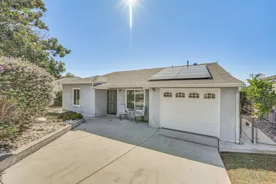 Image de Sun-Soaked Home < 9 Mi to Downtown San Diego