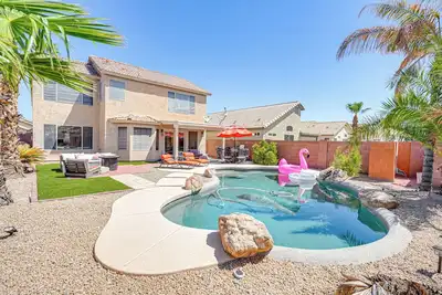 Private Pool & Grills: North Phoenix Retreat!