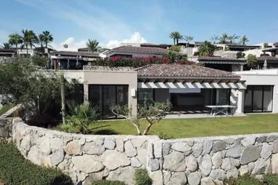 Image de Beautiful, bright 3bd/3bth minutes from best Cabo beaches and dining!