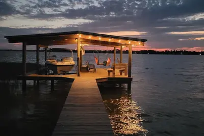 Image de Relaxing Lake Retreat