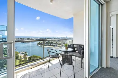 Image de Chevron Renaissance - 3 Bedroom Sub Penthouse