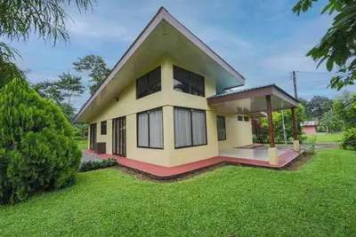 Image de Tico Paradise with Modern Touch