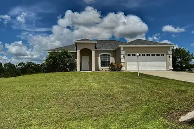 Image de Charming 3-bedroom house in Serene Myakka City near Freedom Factory & Terranova