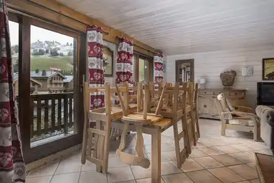 Image de Chalet rénové pour 12p | Sauna privé, tout équipé
