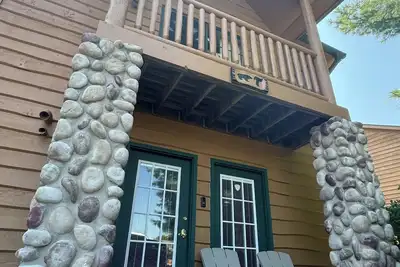 Image de The Happy Traveler - Cabin at Starved Rock State Park