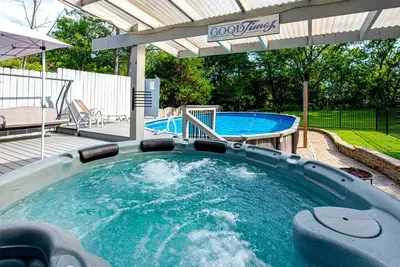 Image de 3br Charlotte Escape: Pool, Hot Tub & Theater