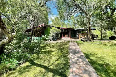 Image de *Verde River Retreat* On the water!