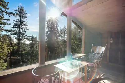 Image de Peaceful cabin with Great Views and WiFi in Redwood Retreat