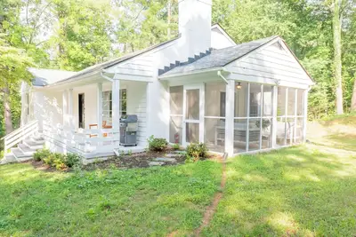 Image de Luxury house 3 mins from Uva - Close to Jpj Arena