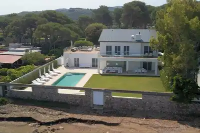 Image de Villa Cala Contessa - Tuscany Beachfront Villa with a Pool
