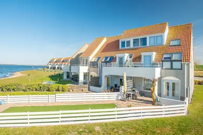 Image de Ground floor 4-person apartment at the lake