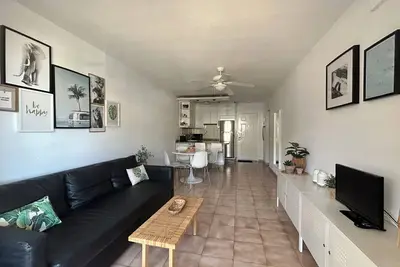 Image de Castle Harbour: 1 bedroom apartment (C117)