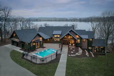Image de Private lakeside retreat with pool, hot tub, and sauna