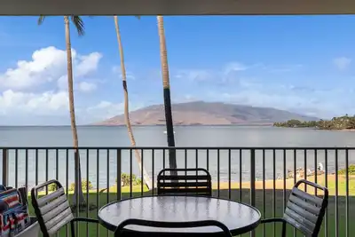 Image de Beachfront Escape at Royal Mauian #207 – Unmatched Ocean Views and Comfort!
