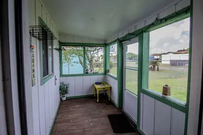 Image de 223 Beach-Great home w/ all the amenities needed for a great fishing getaway.