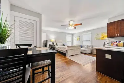 Image de Lovely Cozy Studio in Heart of Atlanta