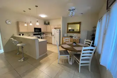 Image de Charming 2-bedroom townhome in Green Valley w/ WiFi, Grill, Patio, Near trails