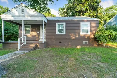 Image de Hub City Cottage Mins from Fun!
