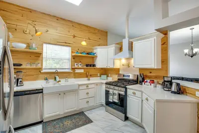 Image de Grand Prairie Group Getaway: Pets Welcome!