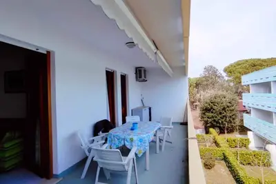 Image de Appartement de vacances avec balcon et climatisation