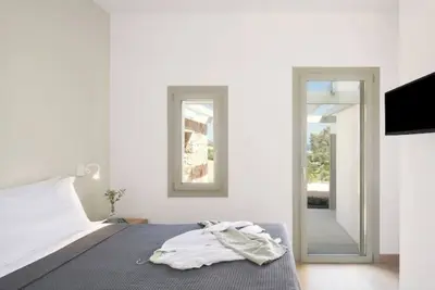 Image de Themis Homes - Afxo, 1 of 3 cottages each with plunge pool on a private property