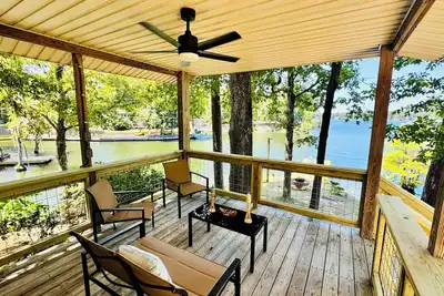 Image de Quaint cottage on Lake Jordan in Titus, Alabama. Private Boat launch! !