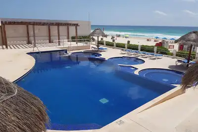 Image de Hermosa villa frente al mar 3 habitaciones 3 baños vista y acceso al mar