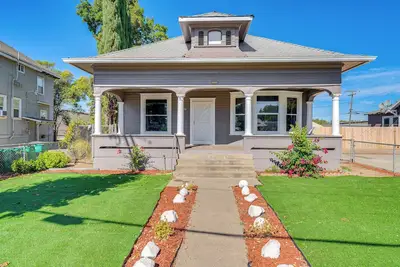 Image de Centrally Located Lodi Home: Walk Downtown!