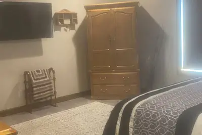 Gorgeous Country Home with 3 bedrooms and a theater room!