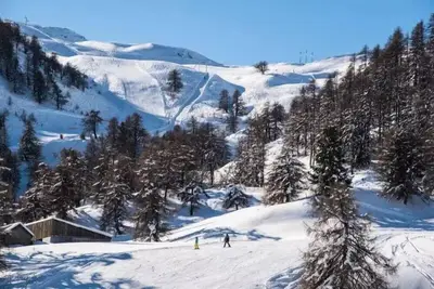 Joli studio avec coin montagne 50m des pistes à Risoul