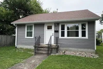 Image de Fully updated 2-bedroom house in downtown Elizabethtown near restaurants/grocery